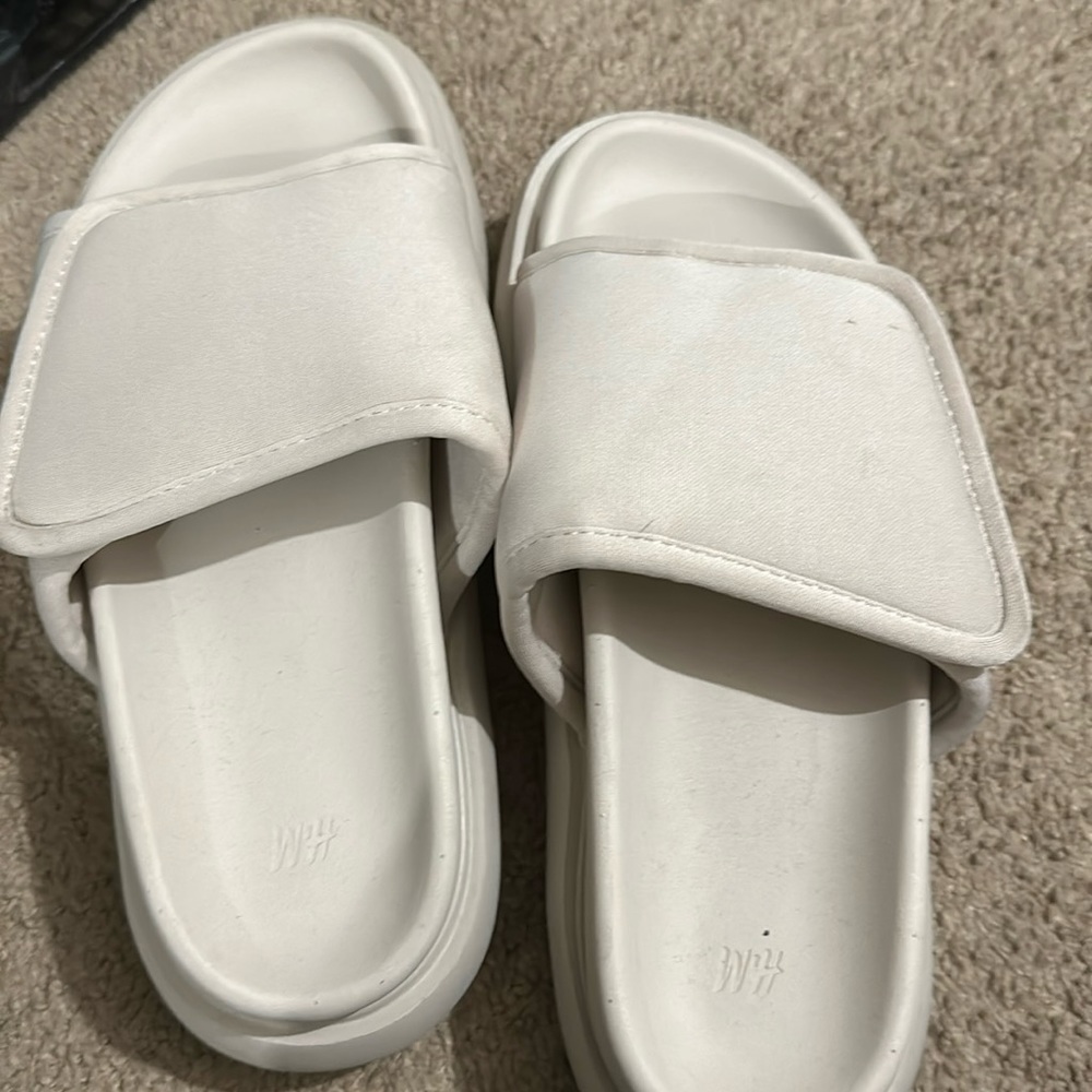 Platform slides from H&M